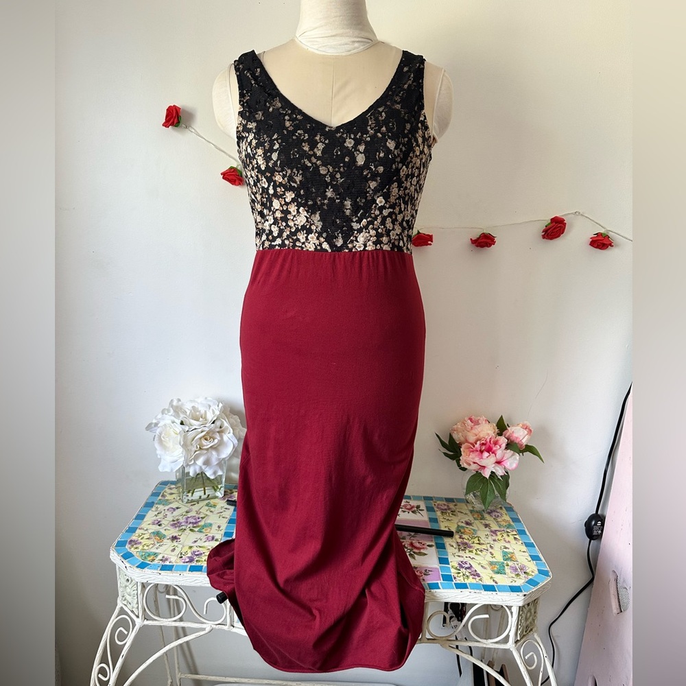 Zhen Nymph Bohemian Floral Red and Black Sleeveless Dress M L